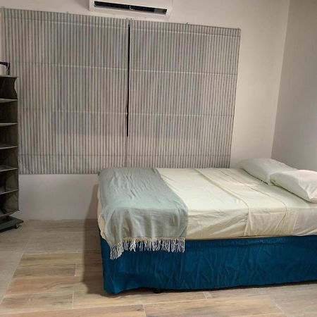 Joebi'S House Walking Distance To Rocky Cay Beach Ideal For Families Or Groups Buenavista  Ngoại thất bức ảnh